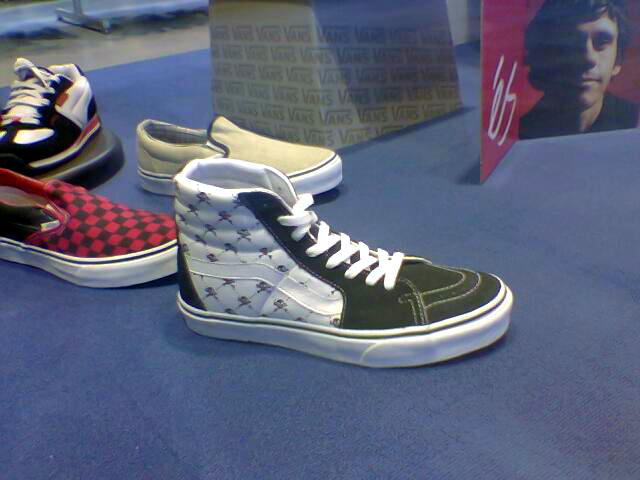 cptmidn_shoe.jpg
